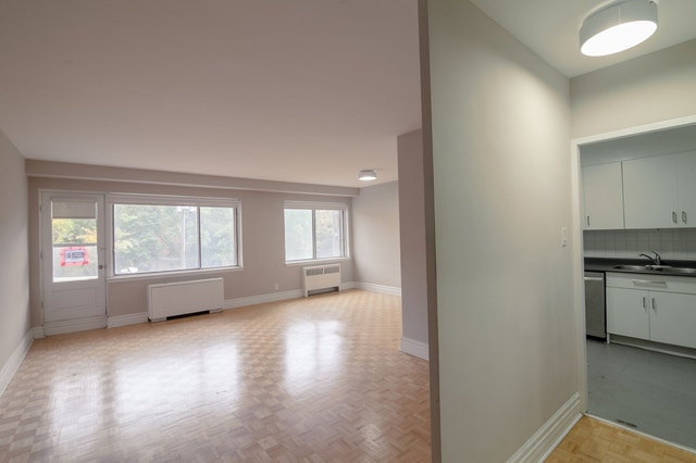4555 Bonavista Avenue — photo 3