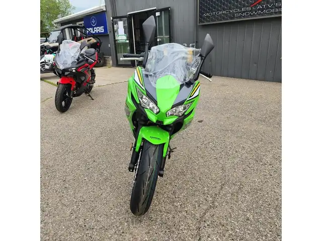 2025 Kawasaki Ninja 650 KRT Edition in Street, Cruisers & Choppers in London - Image 9