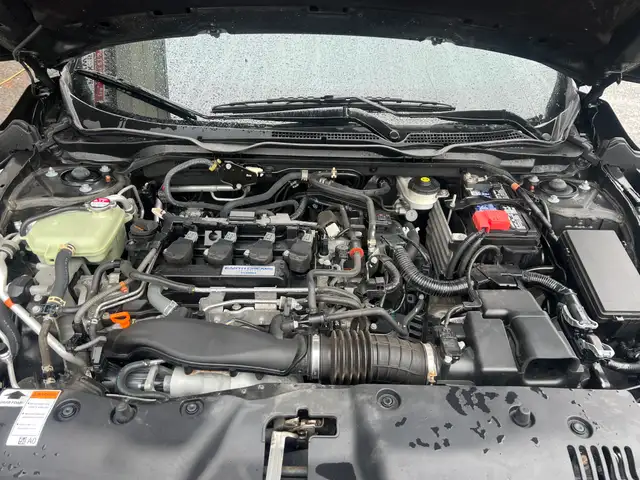 2019 Honda Civic Coupe in Cars & Trucks in City of Montréal - Image 11