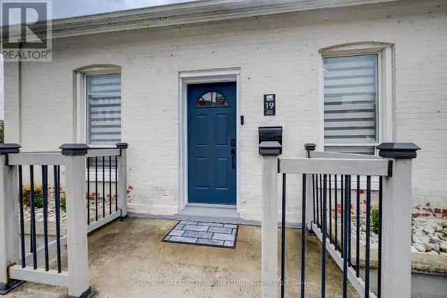 19 CEDAR STREET Cambridge, Ontario in Houses for Sale in Cambridge - Image 5