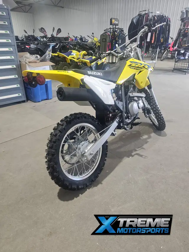 2026 Suzuki DR-Z125L CHAMPION YELLOW DIRT BIKE in Dirt Bikes & Motocross in Edmonton - Image 4