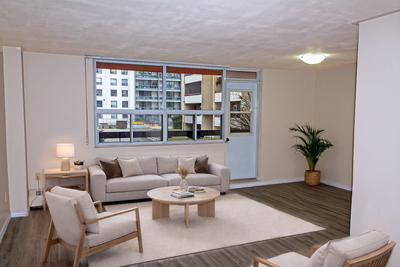 Enjoy comfortable, convenient living in this one bedroom apartment at 75 Barlake Ave, Hamilton. This...