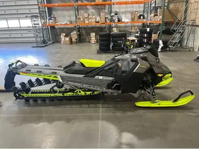 APPLY NOW: https://www.ridecollective.ca/get-pre-approved 2023 SKIDOO SUMMIT X W/ EXPERT PACKAGE 175...