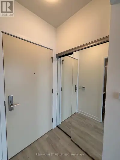 303 - 15 RICHARDSON STREET Toronto (Waterfront Communities), Ont