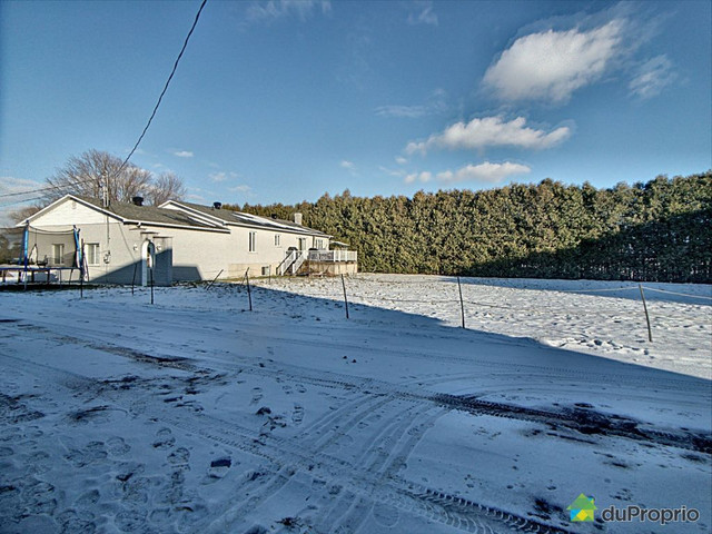 $799,000 - Acreage / Hobby Farm / Ranch in Ste-Cécile-De-Milton dans Maisons à vendre  à Granby - Image 2