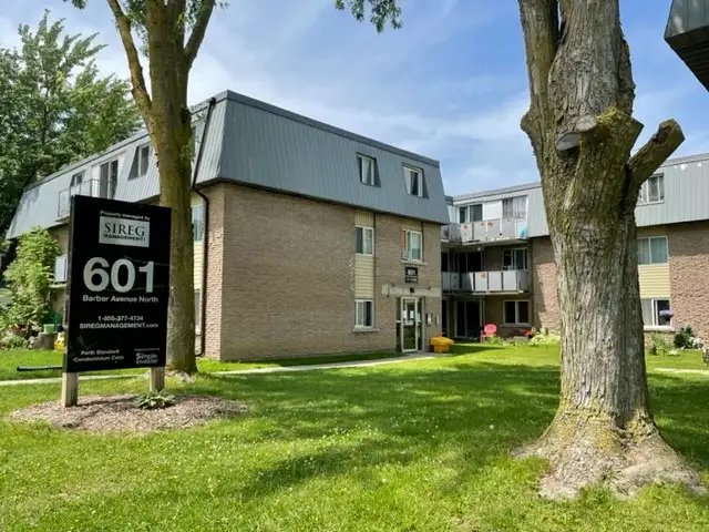 Cozy 2 Bedroom Apartment - 583-689 Barber Avenue in Long Term Rentals in Kitchener / Waterloo - Image 5