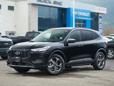 Practically Brand New: 2025 Ford Escape ST-Line AWD Only 7,104 km! Overview Why wait for a brand new...