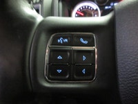 RAM 1500 CLASSIC 2021 EXPRESS NIGHT EDITION V-8 5.7 LITRES HEMI 4X4 CREW-CAB BOITE 5.7 PIEDS TOUT ÉQ... (image 9)