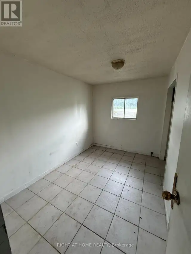 2884 COUNTY RD 89 Innisfil, Ontario in Houses for Sale in Barrie - Image 22