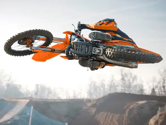KTM SX 350 F in Dirt Bikes & Motocross in Oshawa / Durham Region - Image 8