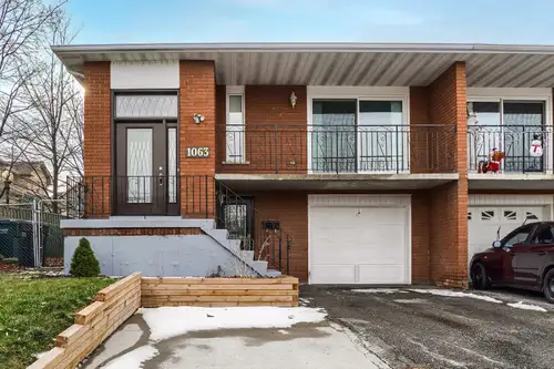 Legal 2nd Unit, Fully Renovated Semi-Walkout Main Level in Central Mississauga. Bright 2 bedrooms, 1...
