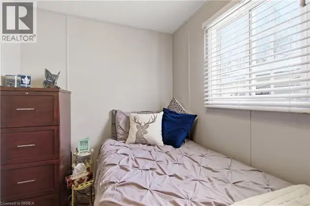 428 PINE Pass Wellington, Ontario in Houses for Sale in Oakville / Halton Region - Image 24