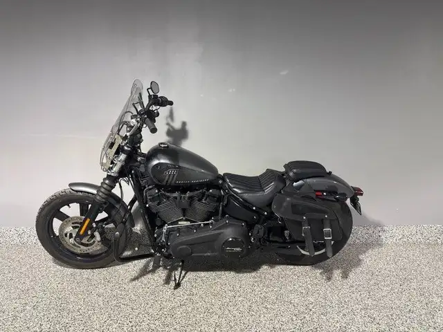 2022 Harley-Davidson FXBBS - Street Bob 114 in Street, Cruisers & Choppers in Edmonton - Image 10
