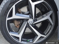 * Premium Audio: Fender Premium Audio system with 8 speakers and a subwoofer. * Infotainment: 6.33-i... (image 8)