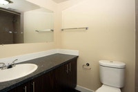 With thoughtful layouts and just eight suites per floor, Vista Tower apartment suites appeal to the... (image 5)