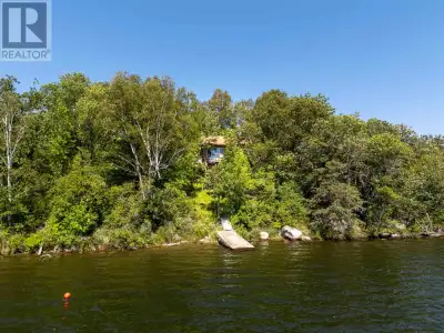 New Listing. Cozy 944 s/f three-season cottage on Rush Bay, Lake of the Woods. 0.76 acre waterfront...