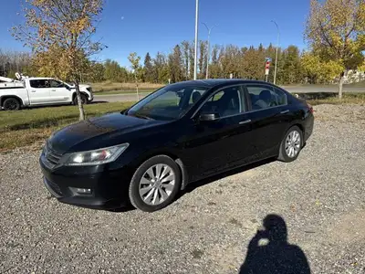 KBB.com 5-Year Cost to Own Awards. This Honda ACCORD boasts a 2.4 Liter engine powering this Variabl...