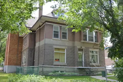 Bruce - One Bedroom Apartment for Rent