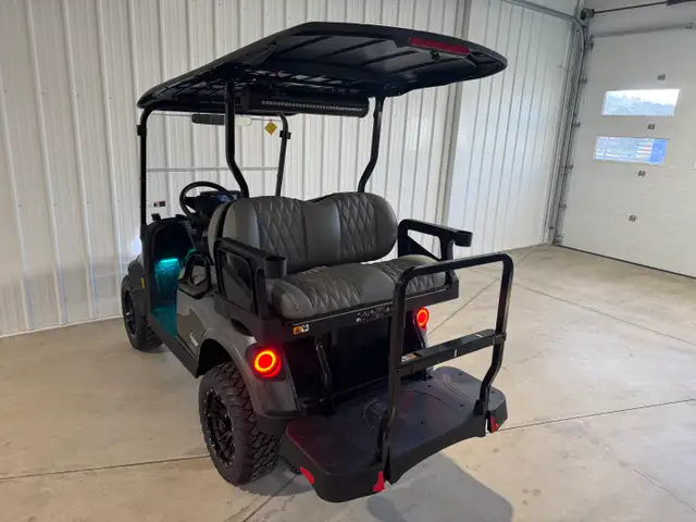 2026 EZGO RXV4 ELITE SUMMIT XT in ATVs in Vernon - Image 26