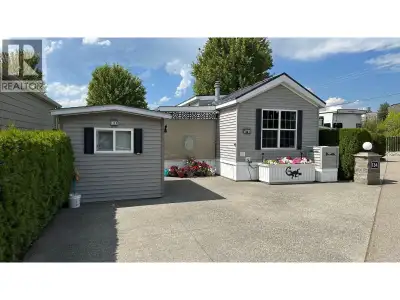 Discover the perfect blend of comfort, convenience and lake living in this beautifully maintained on...
