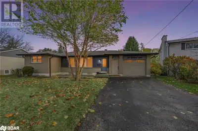 239 WARNICA Road Barrie, Ontario