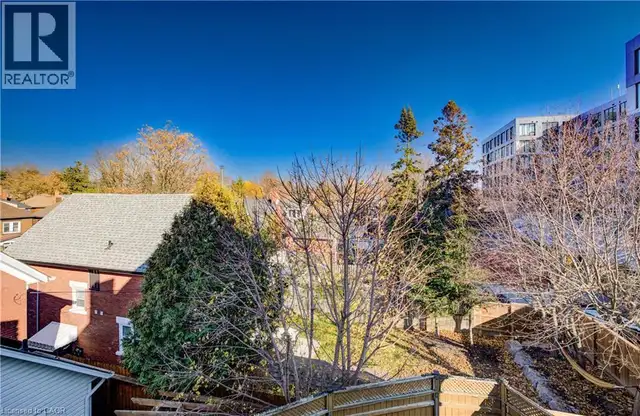 698 KING Street W Kitchener, Ontario in Houses for Sale in Kitchener / Waterloo - Image 40
