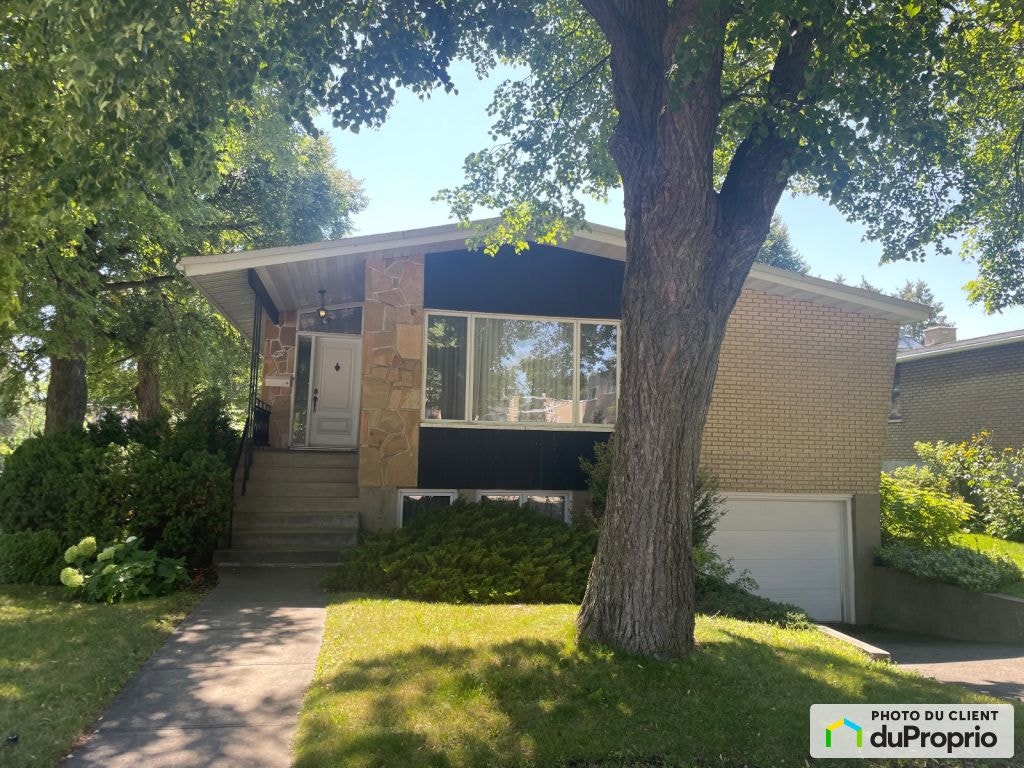 $975,000 - Bungalow for sale in Ahuntsic / Cartierville — photo 2