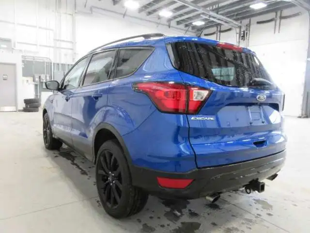 2017 Ford Escape TITANIUM, NAV, ROOF, LOADED, JUST 77K! in Cars & Trucks in Ottawa - Image 6