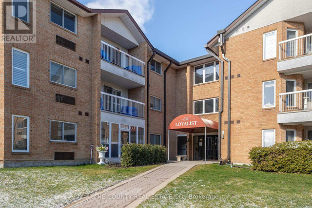 #116 -8 TALBOT ST Prince Edward County, Ontario in Condos for Sale in Belleville