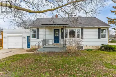 Welcome to 17 Hardy Ave, a beautifully renovated 3-bedroom, 2-bathroom bungalow offering over 1500 s...