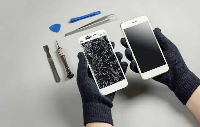 iPhone Back Glass Repair in Cell Phone Services in Strathcona County - Image 11