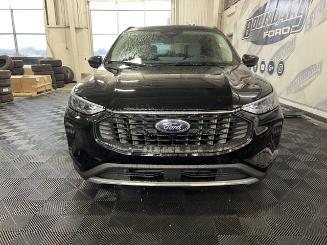 2025 Ford Escape ACTIVE | ACTIVE PREM TECHNOLOGY PKG | REM START in Cars & Trucks in Lloydminster - Image 4