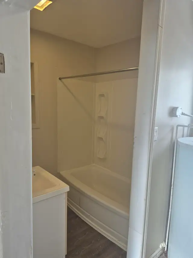 2 Bed / 1 Bath Home in Sault Ste. Marie – $1,799/month + Utiliti in Long Term Rentals in Sault Ste. Marie - Image 10