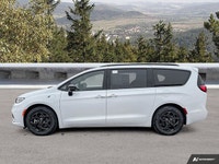 Welcome to Moncton Chrysler Jeep Dodge. *SALE SPECIAL !!* This Chrysler Pacifica Hybrid delivers a G... (image 1)
