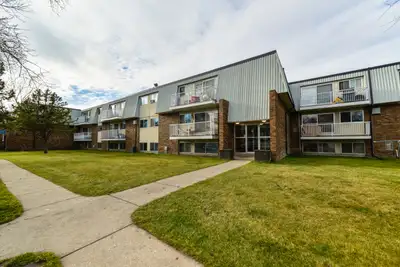 Available Now Brookside Terrace is located within walking distance of the River Valley. Quick and ea...