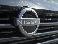 Engine: 2.0L DOHC 4-Cylinder Engine L/100Km City: 8.5 L/100Km Hwy: 6.9 Safety Equipment Side Impact... (image 8)
