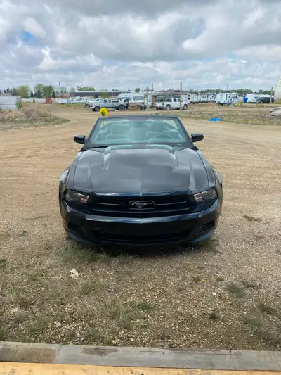 6 speed Manual Transmission. Excellent condition. Selling because I don't drive it enough. If ad is...