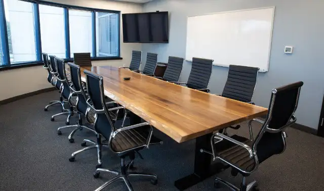 Flexible All-Inclusive Private Offices - Full-time & Part-time in Commercial & Office Space for Rent in Oakville / Halton Region - Image 6