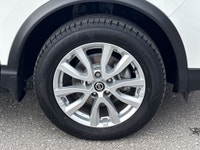 2023 Nissan Qashqai S White 2.0L DOHC FWD CVT with Xtronic 4D Sport Utility Nissan Qashqai Used Craf... (image 9)