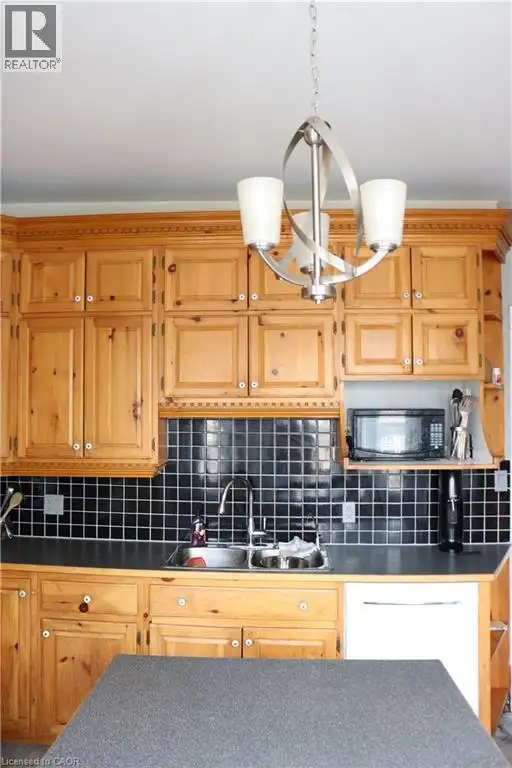 114 CHURCH Street Waterloo, Ontario in Houses for Sale in Kitchener / Waterloo - Image 24