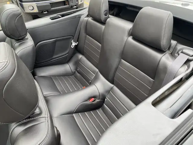 2014 Ford Mustang V6 Premium in Cars & Trucks in Cornwall - Image 15