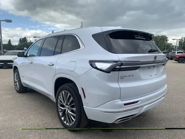 2026 Buick Enclave Avenir in Cars & Trucks in Brandon - Image 10