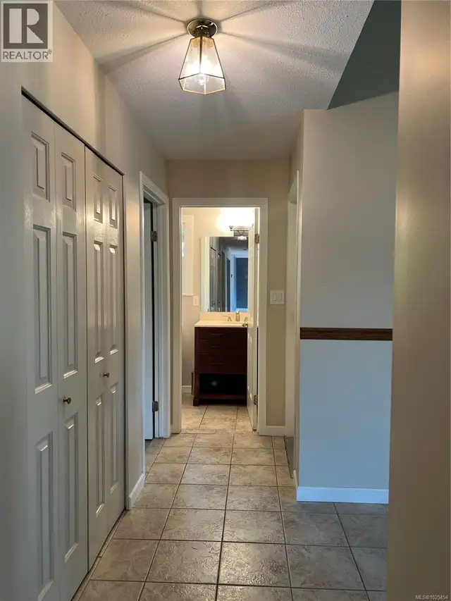 492 CEDAR Cres Gold River, British Columbia in Houses for Sale in Campbell River - Image 23