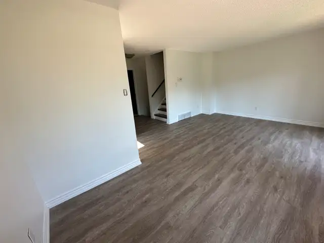 Large 3 Bedroom Townhouse Available62854406842883123