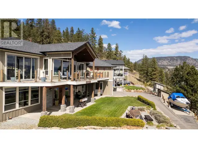 5824 Columbia Avenue Peachland, British Columbia in Houses for Sale in Penticton - Image 6