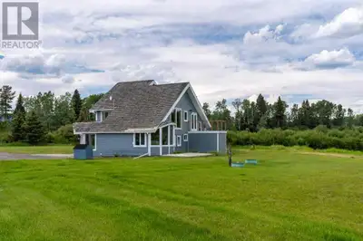 Welcome to an extraordinary opportunity to live your dream on 6.2 acres of breathtaking beauty in th...