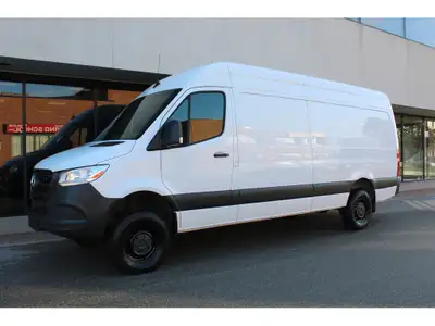 TAKE ADVANTAGE OF OUR BLOWOUT SALE!!! -- REDUCED FROM $62,995 TO $57,995!!! 4X4 - RARE FIND SPRINTER...