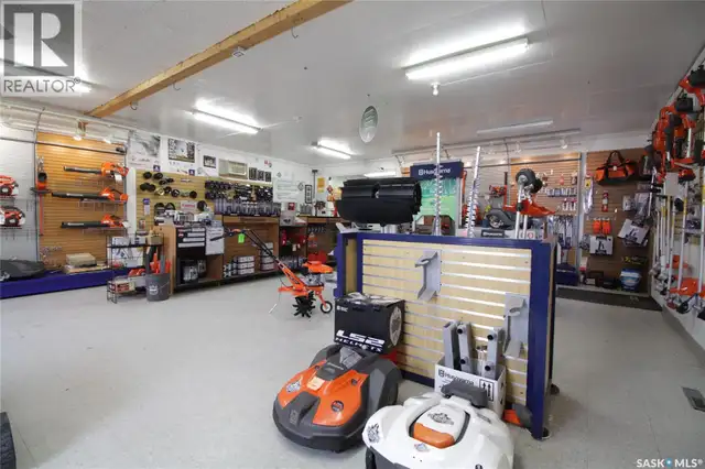 514 Ellice STREET Moosomin, Saskatchewan in Commercial & Office Space for Sale in Regina - Image 8
