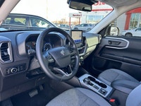 Command both urban streets and scenic trails with this remarkably well-equipped 2024 Ford Bronco Spo... (image 9)