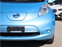 2015 NISSAN LEAF S - NO ACCIDENTS - BACKUP CAMERA - HEATED FRONT SEATS AND STEERING WHEEL - PUSH BUT... (image 6)